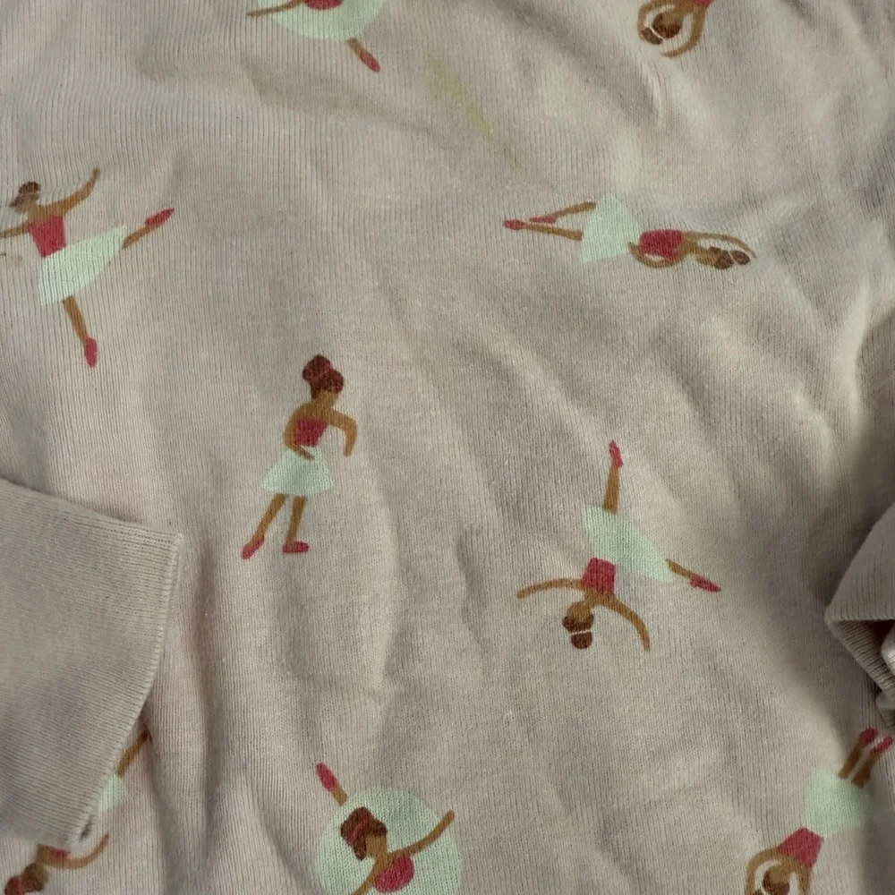 Old Navy Baby 2 Pajama Sets - Pink and Red